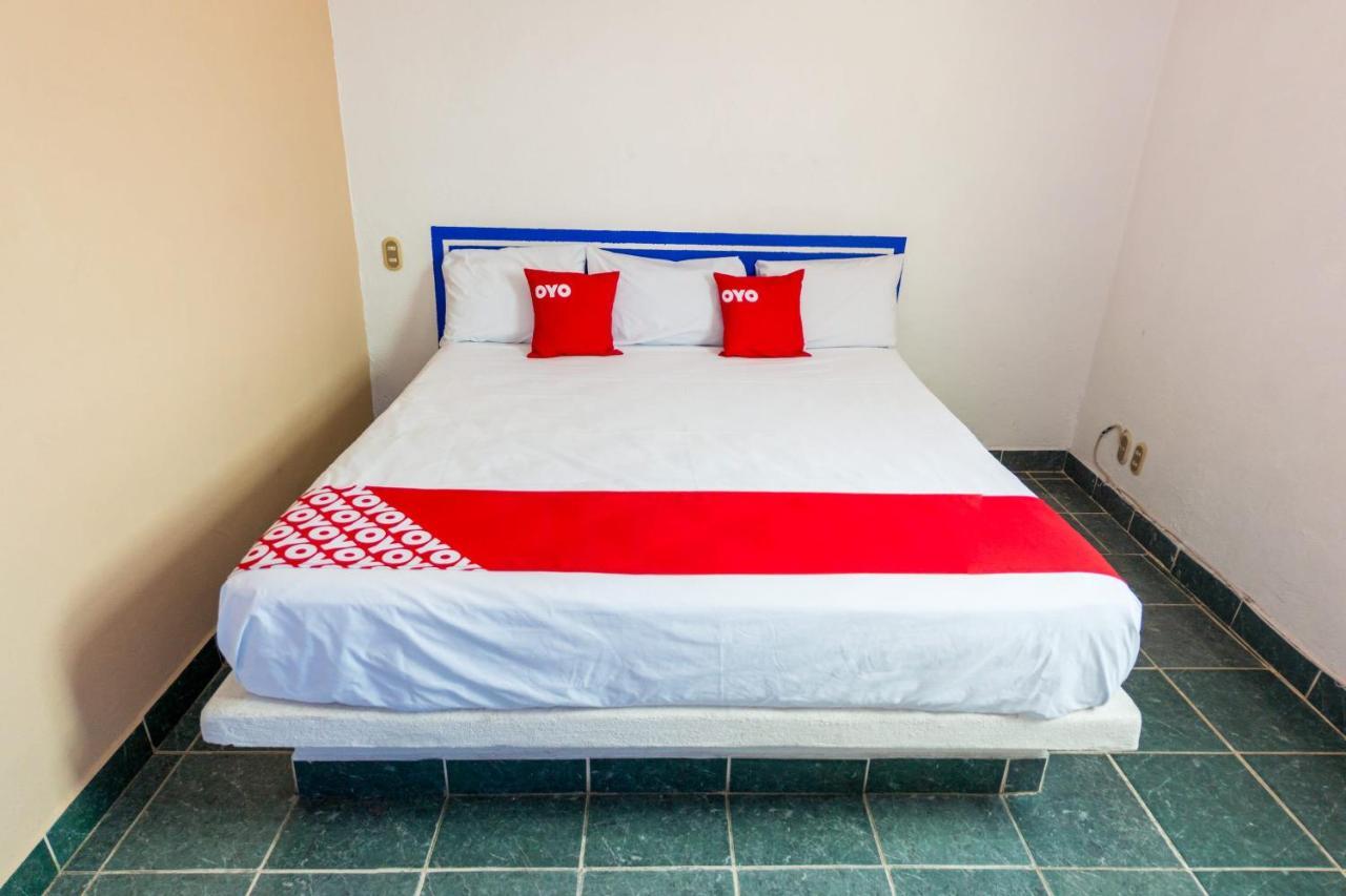 Isis 4* Zihuatanejo